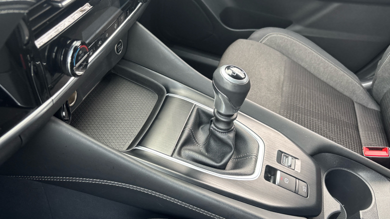 Nissan Qashqai 1.3 DiG-T MH N-Connecta 5dr Petrol Hatchback